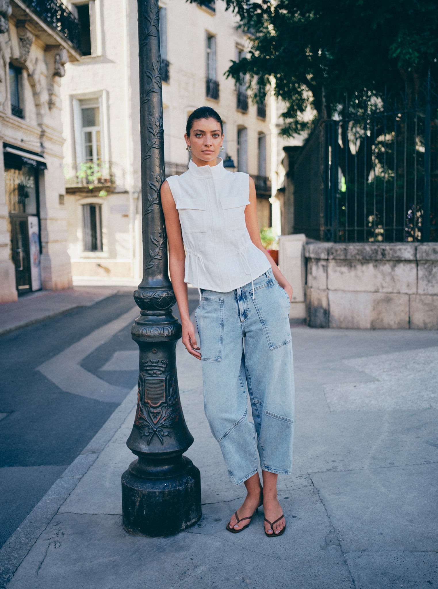 Modelshot / Ecru / Detail